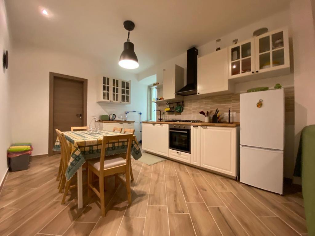 Casa Vacanze Nuanua Triëst Buitenkant foto